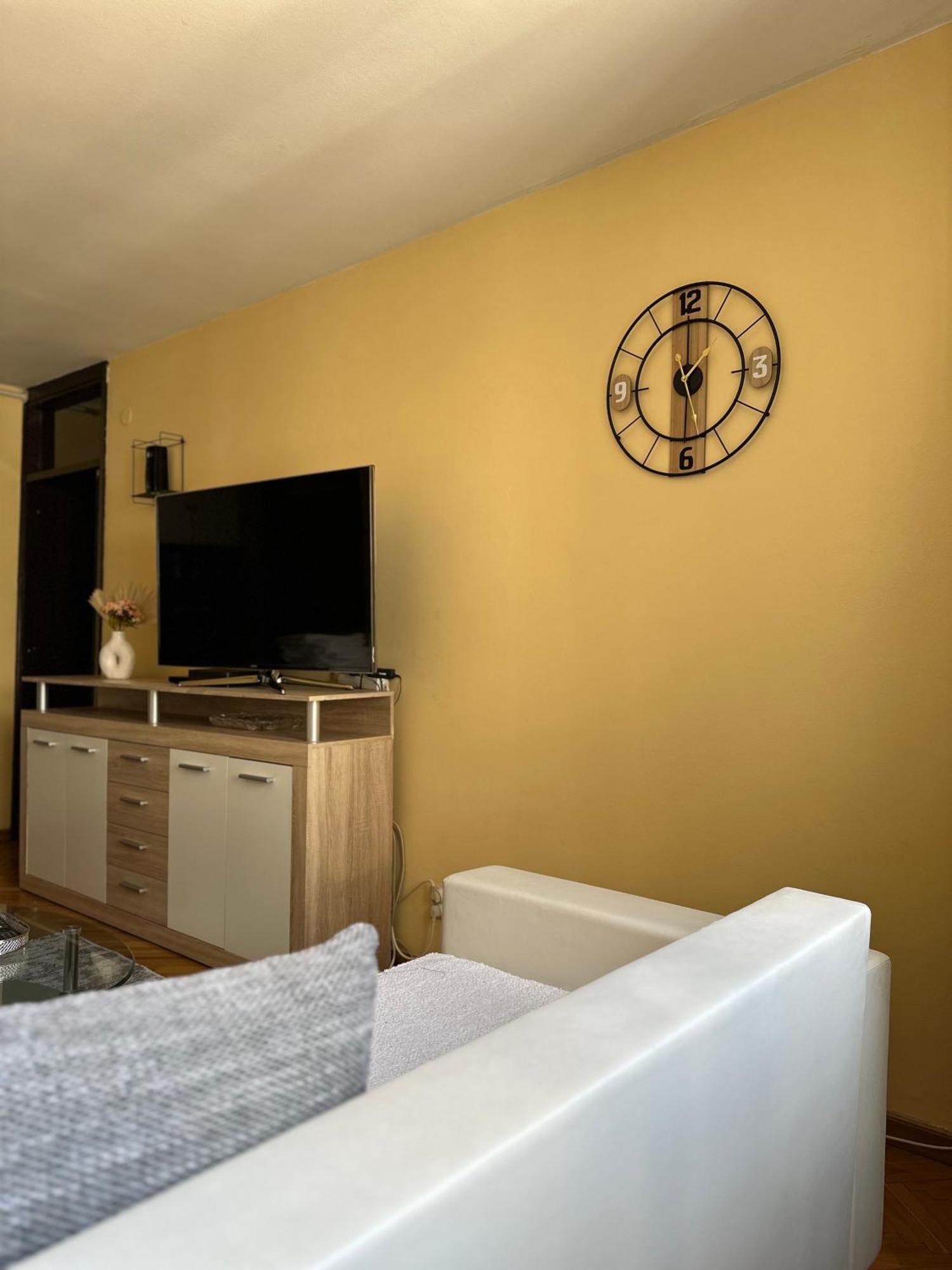סראייבו Aurelio Centar Apartment With Balcony And Free Parking מראה חיצוני תמונה